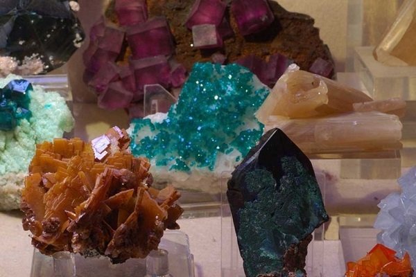 Mineralogy & Geology